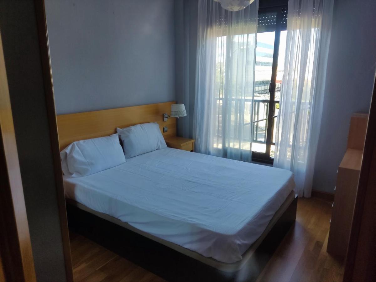 Apartamento Con Aire Acondicionado Y Piscina En Las Mercedes, Cerca Del Plenilunio Y Del Aeropuerto Madrid