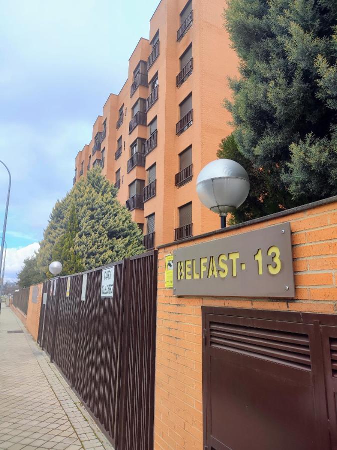 Apartamento Con Aire Acondicionado Y Piscina En Las Mercedes, Cerca Del Plenilunio Y Del Aeropuerto Madrid